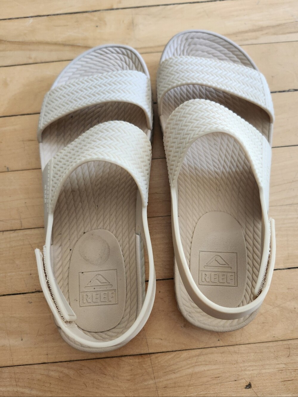 Reef Water Vista Women's Water-Friendly Sandals, Size 9, Vintage Oasis/ Cream - Picture 7 of 9